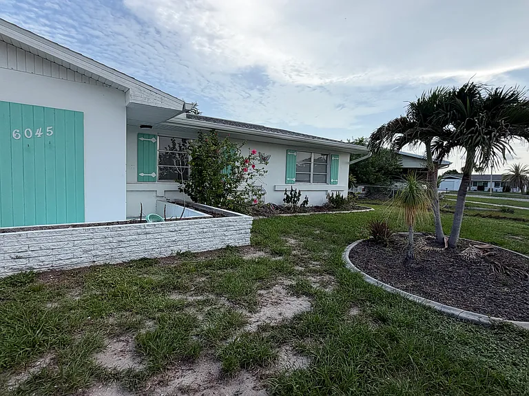 6045 Slade Rd — Photo 9
