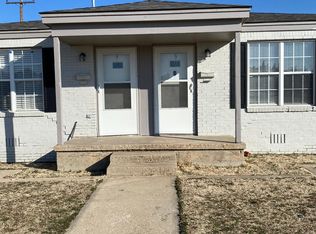 417 E 17th Ave APT 3, Pampa, TX 79065