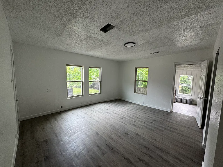 5317 Kilpatrick Ave — Photo 21