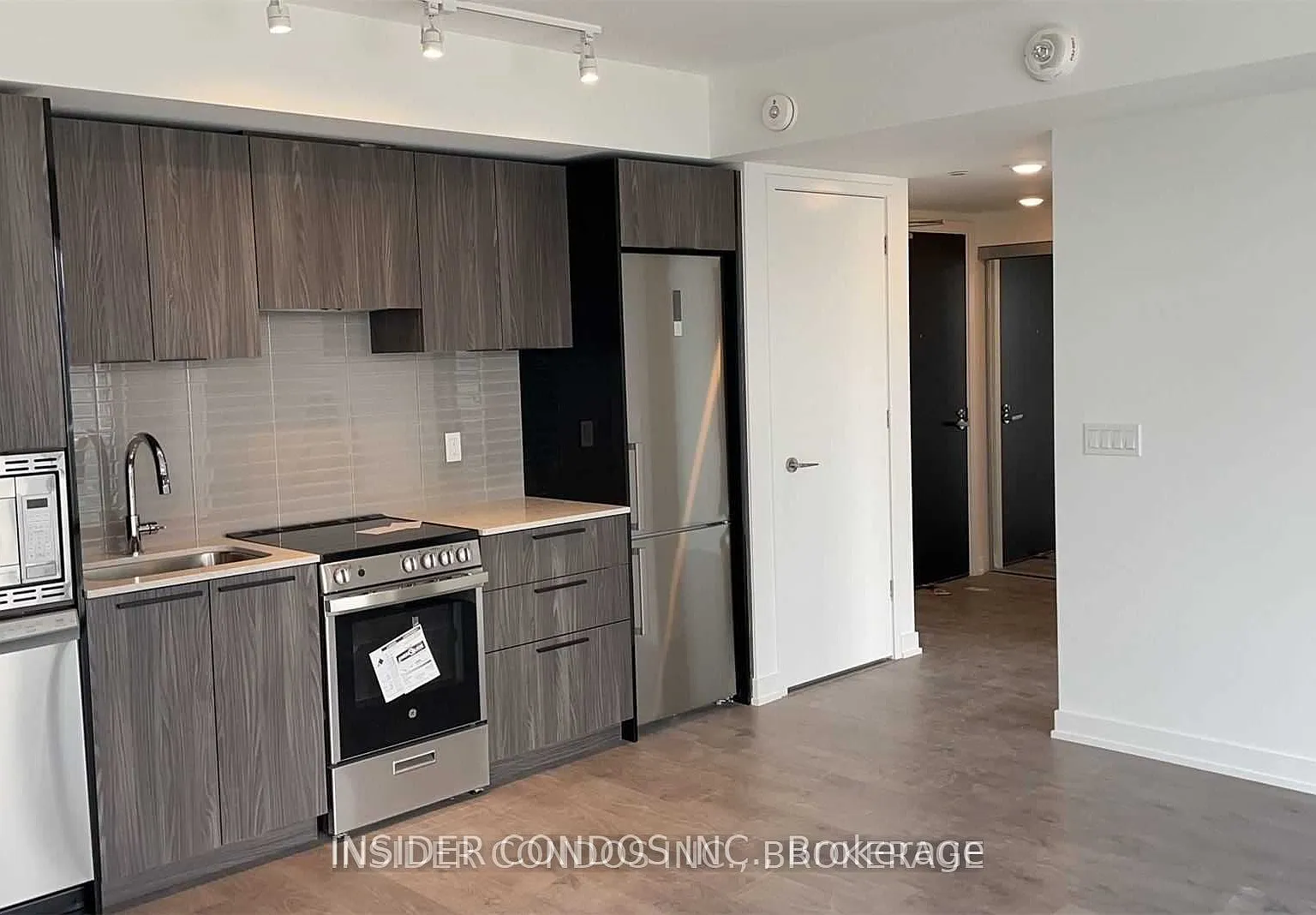 3 bed, $4,500 — Photo 2