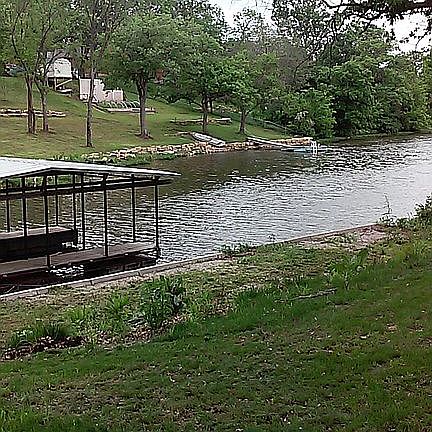 3rd image of 1611 NE Lake Shore Dr