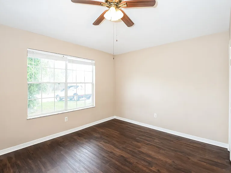 337 Riunite Cir — Photo 16