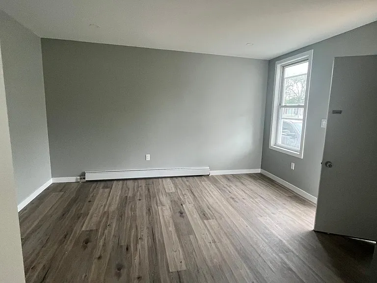 57 Waller St #1R — Photo 5