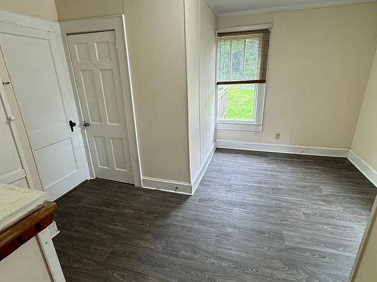 805 Alma Ave — Photo 9