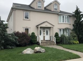 605 W Henry St, Linden, NJ 07036
