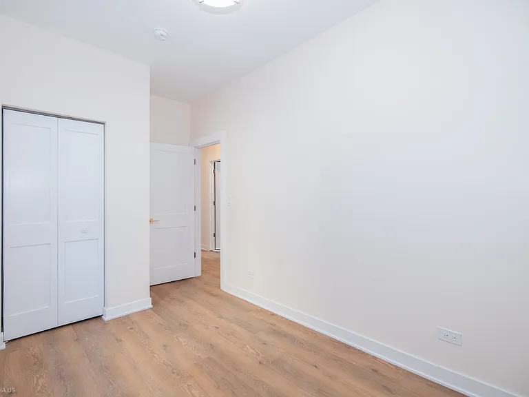 1711 W Henderson St #1 — Photo 13