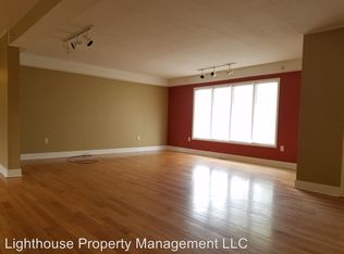 3394 Devon Dr NE, Grand Rapids, MI