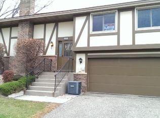 6835 Macbeth Cir, Woodbury, MN 55125