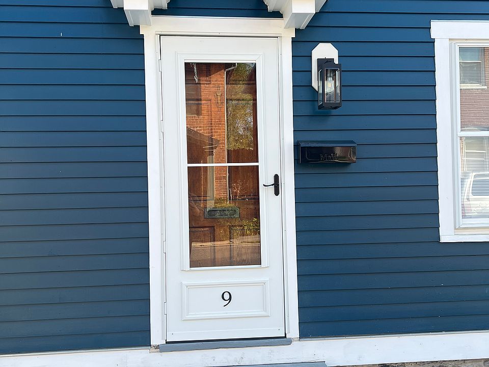 1st image of 9 W Clifford St #9
