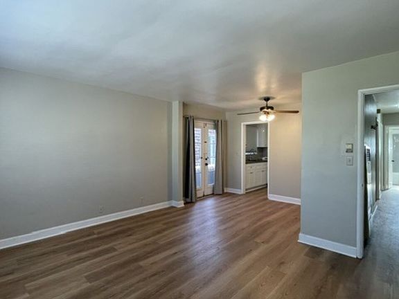 2nd image of 4121 Ocean View Blvd APT D