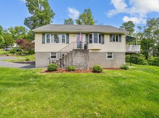 160 Clubhouse Dr, Carmel, NY 10512