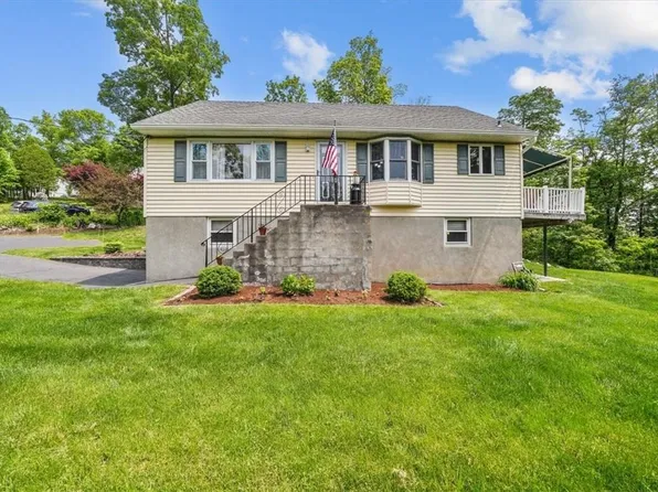 160 Clubhouse Drive, Carmel, NY 10512