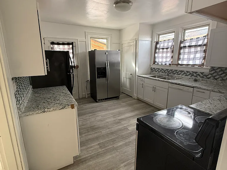 6623 Coleridge Ave — Photo 21