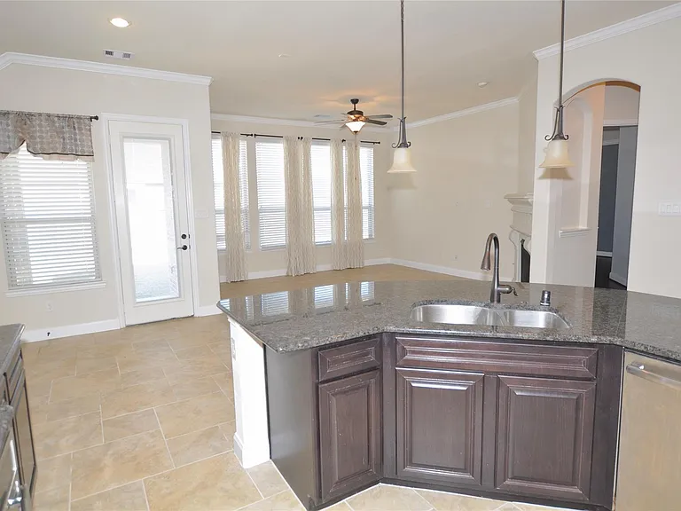 13315 Maywater Crest Ct — Photo 11