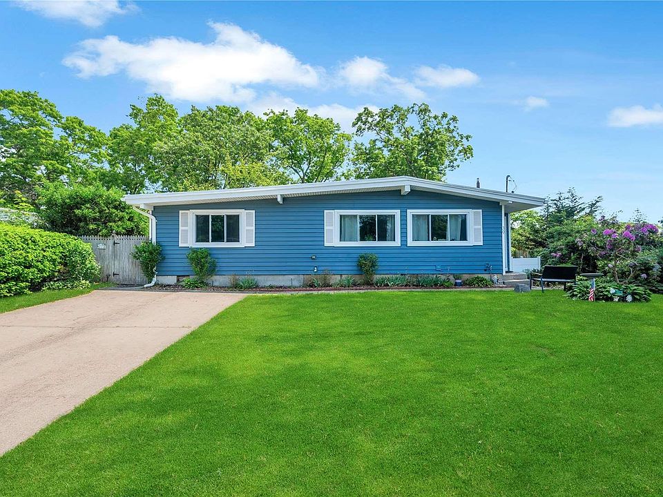 1st image of 39 Kayron Drive