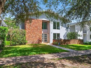 539 Menendez Ave #0, Miami, FL 33146