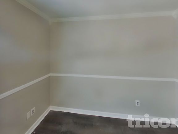 4th image of 403 Darby Ln
