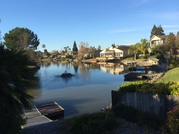 6265 Riverside Blvd, Sacramento, CA 95831