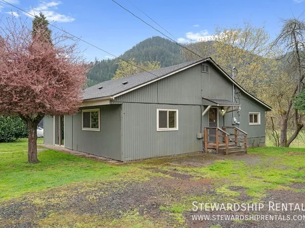 48172 Lauren Dr, Oakridge, OR 97463