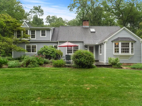 89 Pease Road, Woodbridge, CT 06525