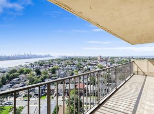 200 Winston Dr APT 2019, Cliffside Park, NJ 07010