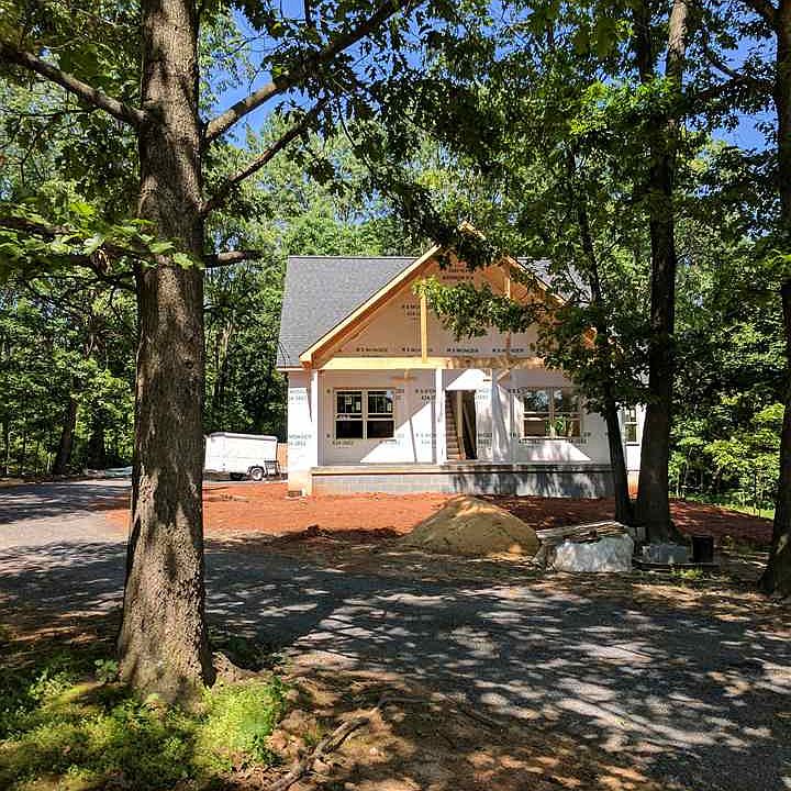 2nd image of 2589 Calico Dr