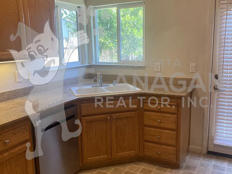 3042 Bea Dr — Photo 15