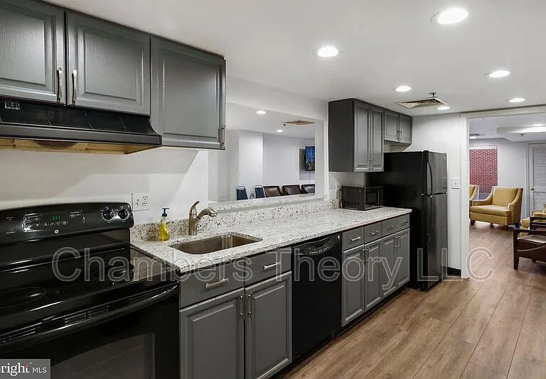 505 E Braddock Rd #407 — Photo 21