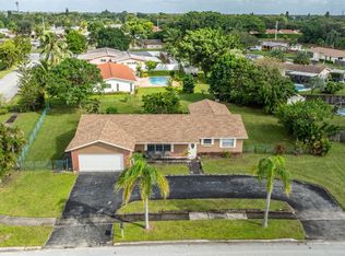 6791 Martin Rd, Pompano Beach, FL 33068