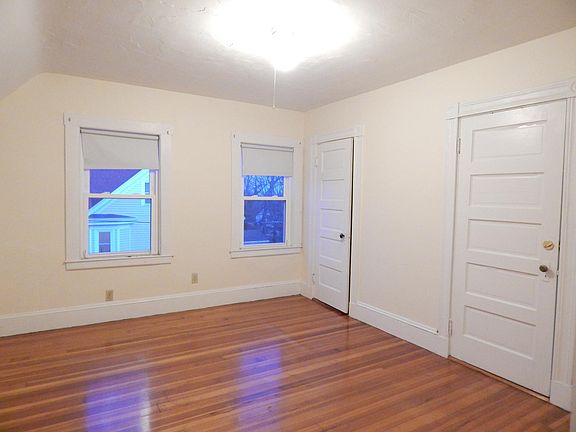 4th image of 3 Buckley St #3A