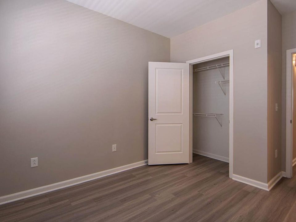 1st image of 7161 N Hualapai Way