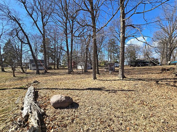 3rd image of 39039 Sierra Rd