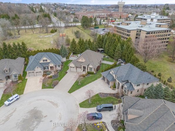 9 Brondis Ln, Pelham, ON L0S 1E5