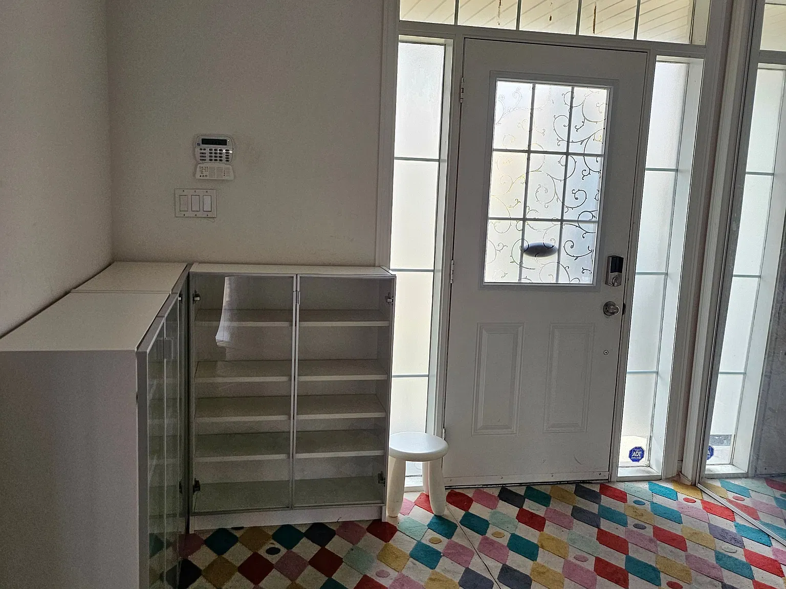 6 bed, $4,400 — Photo 3