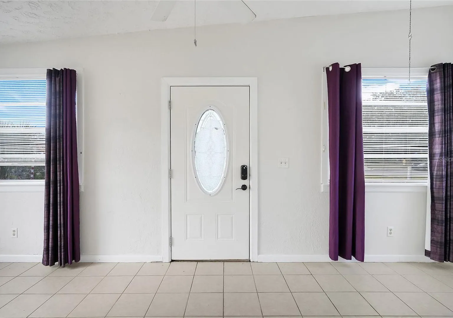 This charming 3 Bedroom, 2 Bath Single Family Home For Rent at 107 Garrison Dr. Sanford, FL 32771 — Photo 4