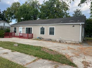3895 Hannan Rd, Wayne, MI 48184