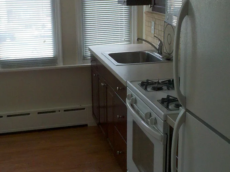 2115 S 11th St #3F — Photo 8