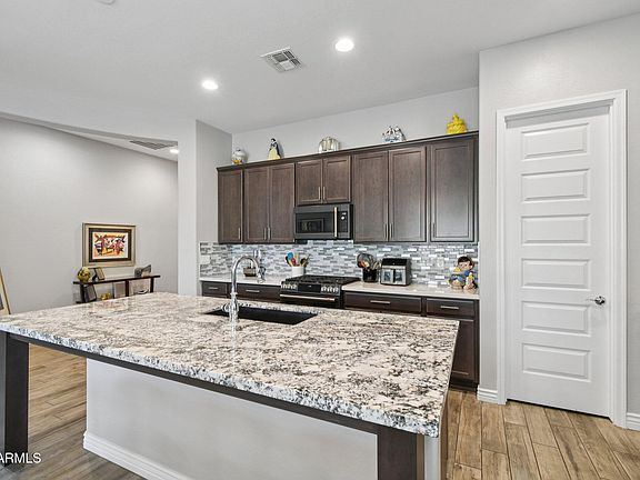 3rd image of 3514 E PIKE Street