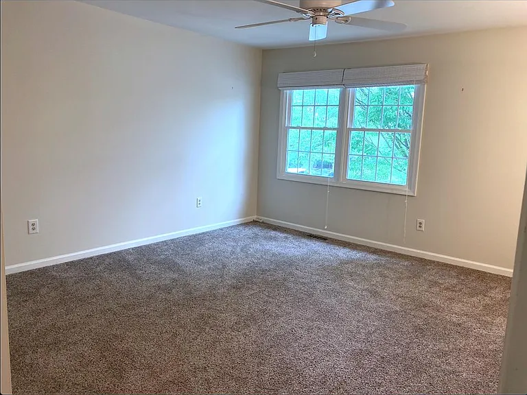 346 Carmen Dr — Photo 18