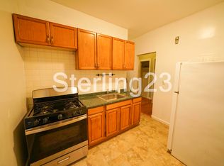 24-22 27th St #2A, Astoria, NY 11102