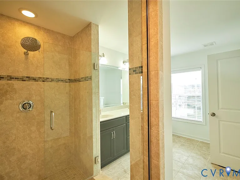 11458 Hayloft Ln — Photo 45