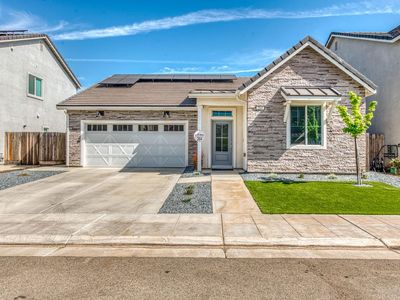 264 Huntington Ave S, Madera, CA, 93636