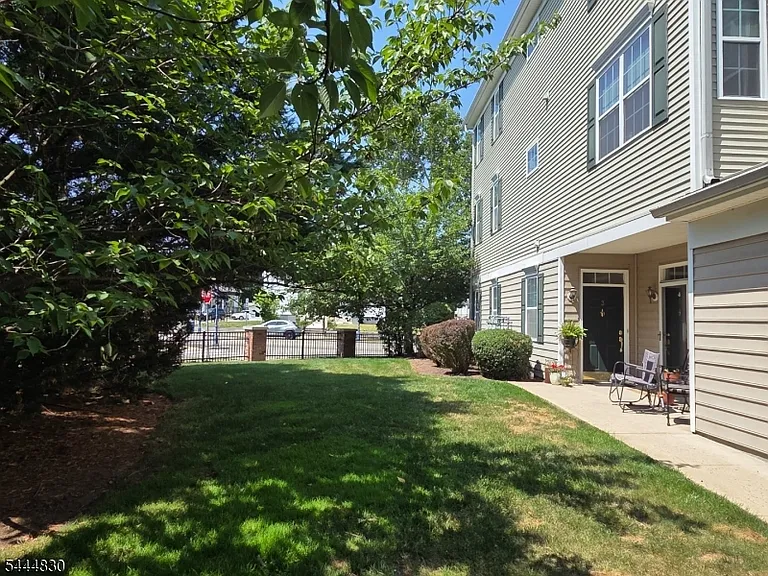 3 Liberty Way — Photo 3