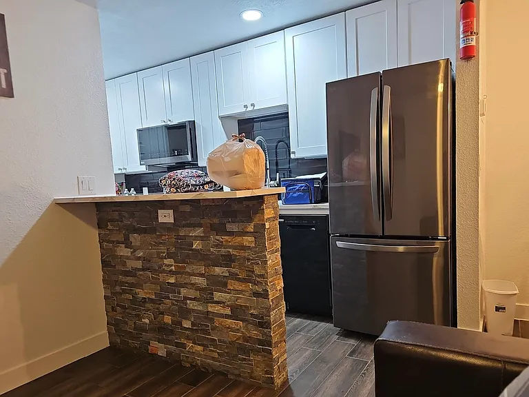 214 S Harris St #302 — Photo 5
