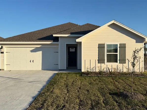 113 Montego Dr, Rockport, TX 78382