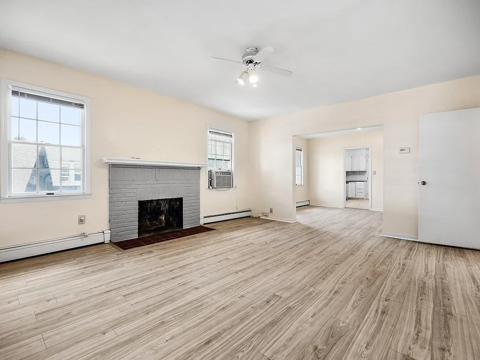 20 Spruce St #2