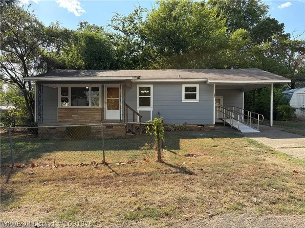 603 N 17th St, Van Buren, AR 72956