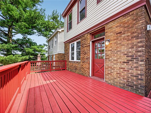 5th image of 1711 Amanda St