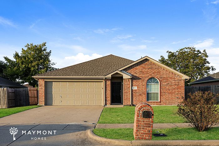 1st image of 1213 Crooked Creek Ct