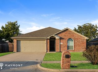 1213 Crooked Creek Ct, Midlothian, TX 76065